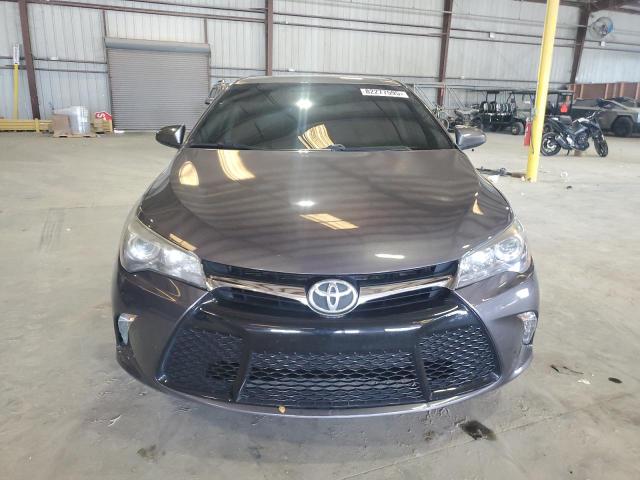 4T1BF1FK5HU448207 - 2017 TOYOTA CAMRY LE ნაცრისფერი ფოტო 5