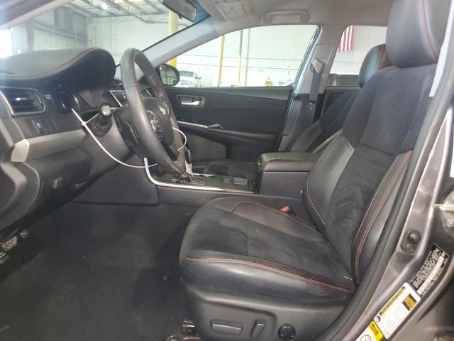 4T1BF1FK5HU448207 - 2017 TOYOTA CAMRY LE ნაცრისფერი ფოტო 7