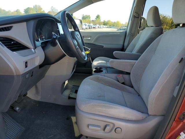 5TDJZ3DC6HS162059 - 2017 TOYOTA SIENNA LE 红色 照片 7