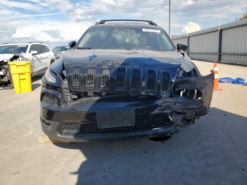 1C4PJMCX9JD508828 - 2018 JEEP CHEROKEE LATITUDE 黑色 照片 5