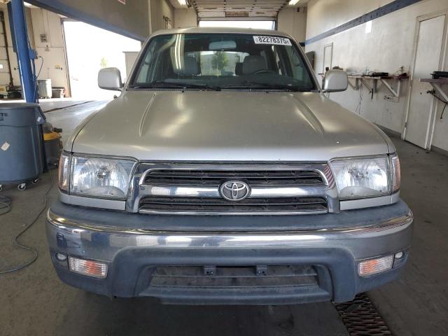 JT3GN86R3Y0177209 - 2000 TOYOTA 4RUNNER SR5 Gümüş fotoğraf 5