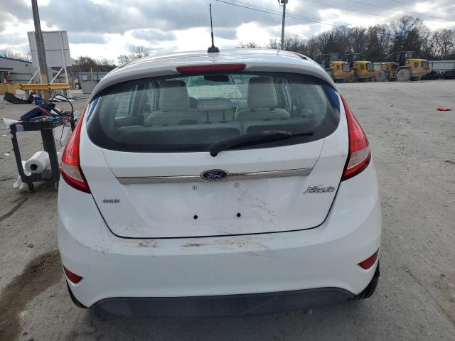 3FADP4FJ4BM105568 - 2011 FORD FIESTA SES WHITE photo 6