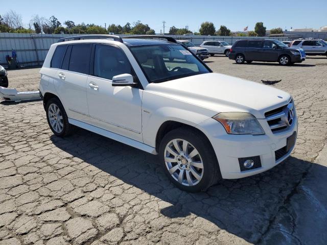 WDCGG5GB9AF479882 - 2010 MERCEDES-BENZ GLK 350 WHITE photo 4