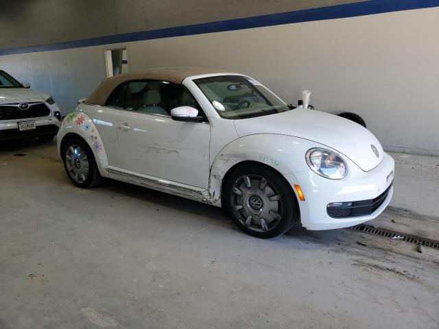 3VW5P7AT7DM818750 - 2013 VOLKSWAGEN BEETLE WHITE photo 4
