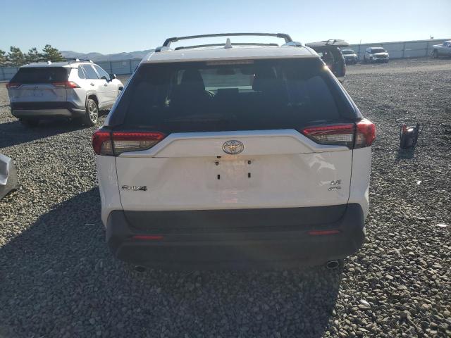 2T3F1RFVXMC155964 - 2021 TOYOTA RAV4 LE თეთრი ფოტო 6