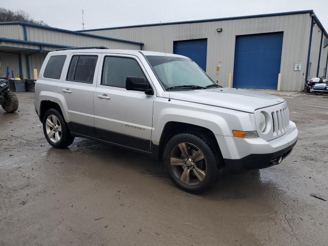 1C4NJPFB4CD552263 - 2012 JEEP PATRIOT LATITUDE SILVER photo 4