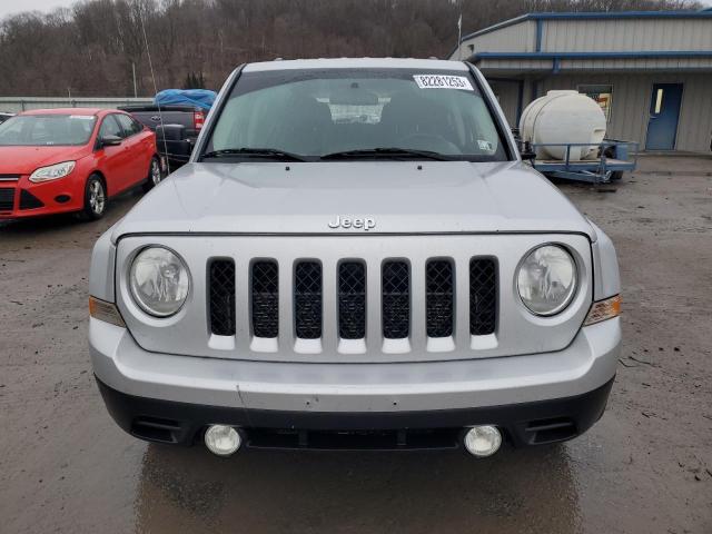 1C4NJPFB4CD552263 - 2012 JEEP PATRIOT LATITUDE SILVER photo 5