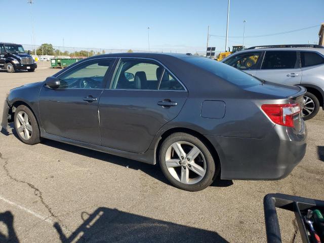 4T1BF1FK6CU069371 - 2012 TOYOTA CAMRY BASE GRAY photo 2