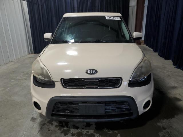 KNDJT2A50D7581613 - 2013 KIA SOUL CREAM photo 5