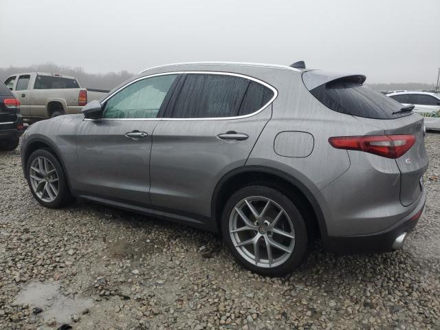 ZASFAKBN9J7B76721 - 2018 ALFA ROMEO STELVIO TI GRAY photo 2