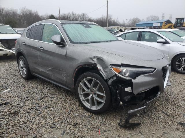 ZASFAKBN9J7B76721 - 2018 ALFA ROMEO STELVIO TI GRAY photo 4