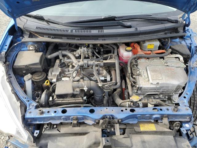 JTDKDTB35D1529174 - 2013 TOYOTA PRIUS C BLUE photo 11