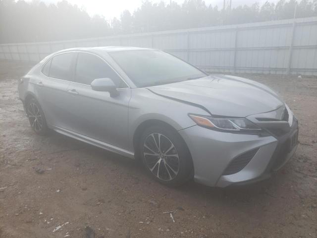 4T1B11HK3KU791049 - 2019 TOYOTA CAMRY L SILVER photo 4