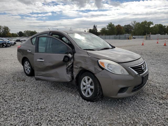 3N1CN7AP9EL838172 - 2014 NISSAN VERSA S 灰色 照片 4