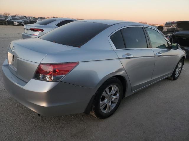 JHMCP26458C060069 - 2008 HONDA ACCORD LXP SILVER photo 3