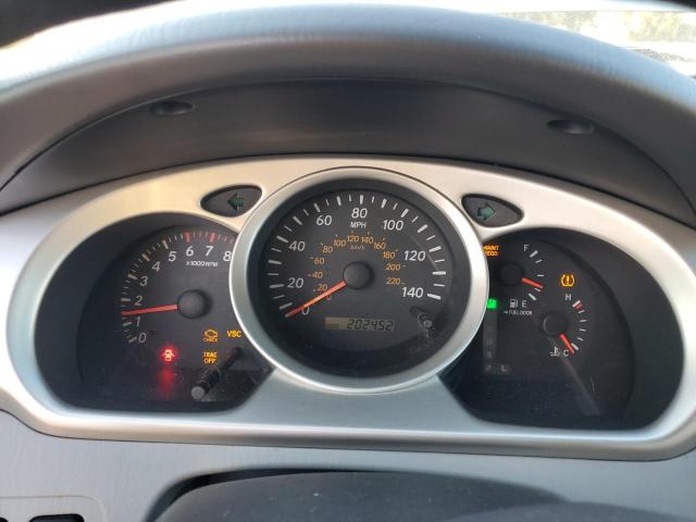 JTEDP21A140006021 - 2004 TOYOTA HIGHLANDER BASE فضي صورة 9