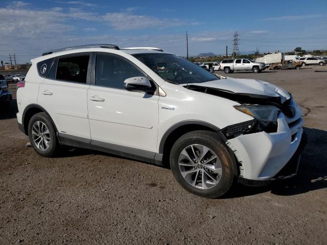 JTMRJREVXHD116341 - 2017 TOYOTA RAV4 HV LE Biały zdjęcie 4