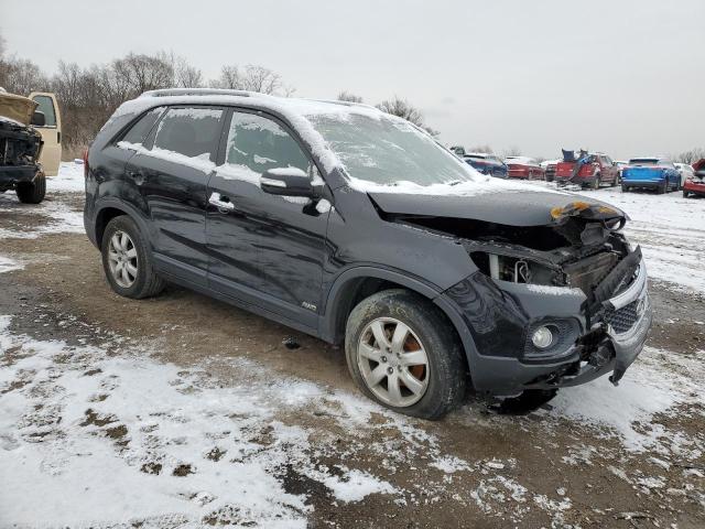 5XYKTCA68DG387675 - 2013 KIA SORENTO LX BLACK photo 4