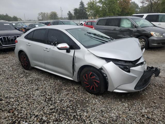 5YFEPMAE5MP217350 - 2021 TOYOTA COROLLA LE Argent photo 4