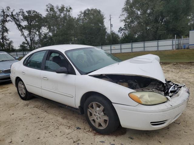 1FAFP53U14A171296 - 2004 FORD TAURUS SE WHITE photo 4