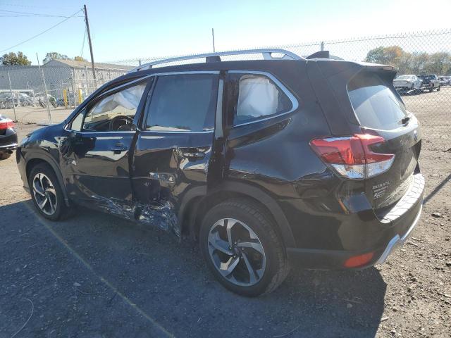 JF2SKARC7NH441902 - 2022 SUBARU FORESTER TOURING BLACK photo 2