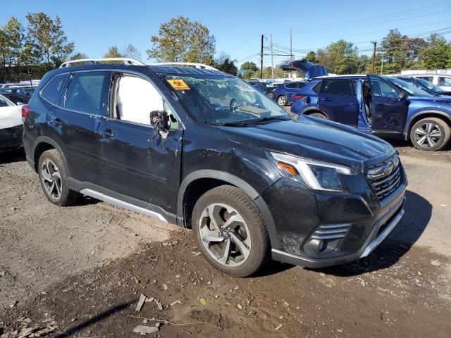 JF2SKARC7NH441902 - 2022 SUBARU FORESTER TOURING BLACK photo 4