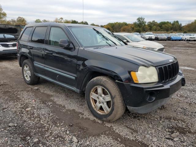 1J8GR48KX7C644365 - 2007 JEEP GRAND CHER LAREDO BLACK photo 4