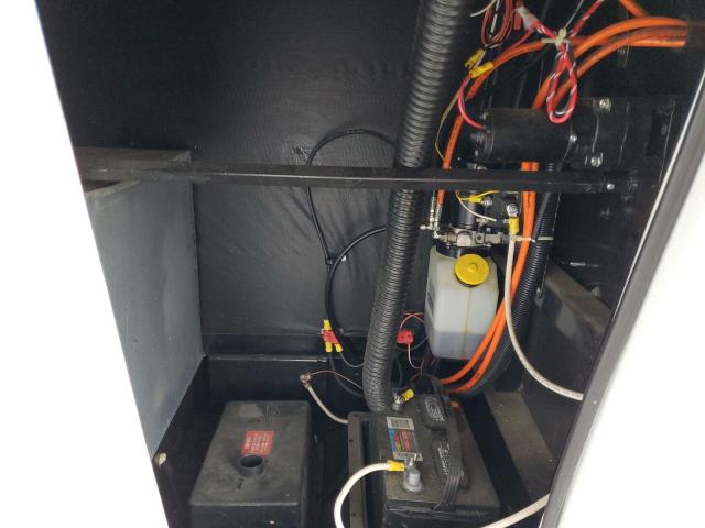 4YDF35721D4730663 - 2013 KEYSTONE MONTANA WHITE photo 7