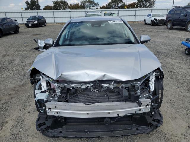 4T1DAACK2SU614623 - 2025 TOYOTA CAMRY XSE ვერცხლისფერი ფოტო 5