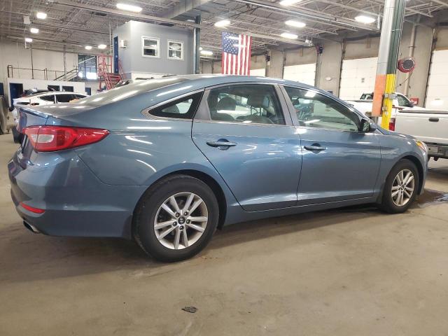 5NPE24AF4FH226936 - 2015 HYUNDAI SONATA SE ლურჯი ფოტო 3