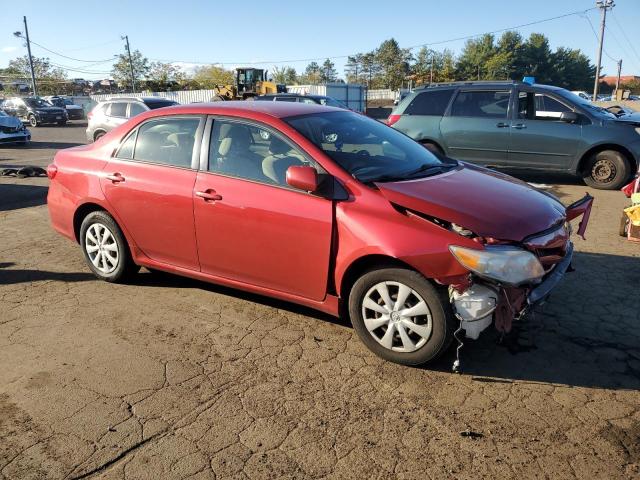 JTDBU4EE5BJ102819 - 2011 TOYOTA COROLLA BASE Czerwony zdjęcie 4