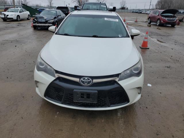 4T1BF1FK6HU432243 - 2017 TOYOTA CAMRY LE WHITE photo 5