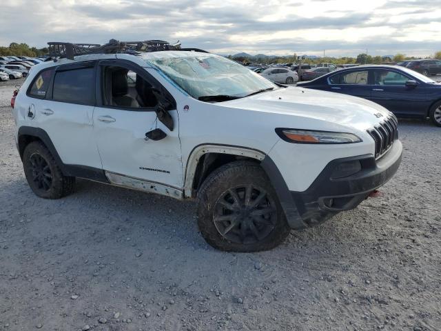 1C4PJMBS3FW786626 - 2015 JEEP CHEROKEE TRAILHAWK WHITE photo 4