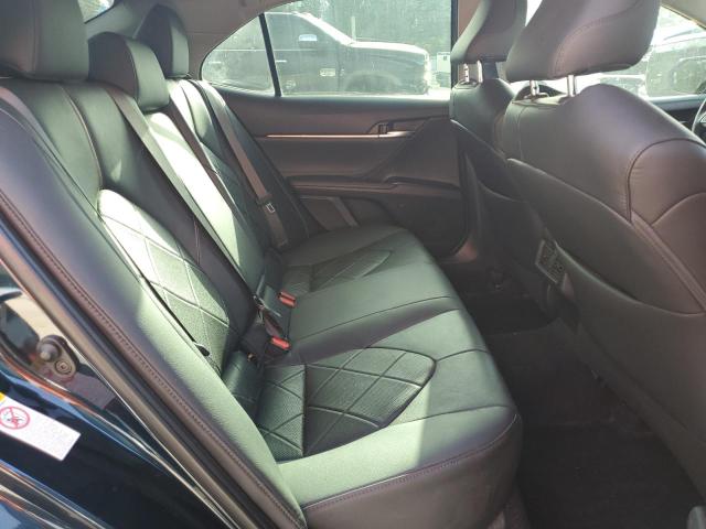 4T1B11HK8JU501810 - 2018 TOYOTA CAMRY L BLUE photo 10