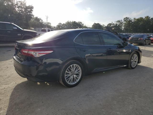 4T1B11HK8JU501810 - 2018 TOYOTA CAMRY L BLUE photo 3