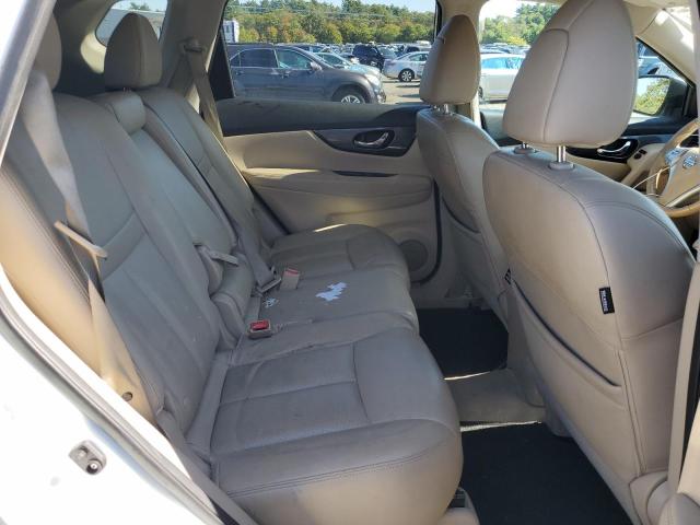 5N1AT2MV2FC809936 - 2015 NISSAN ROGUE S 白色 照片 11