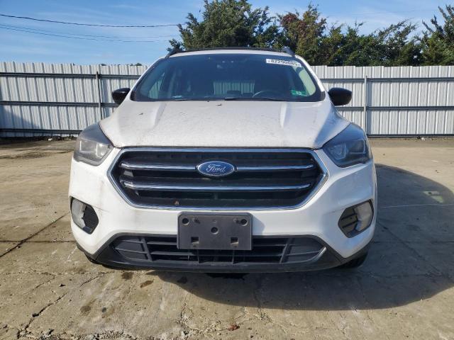 1FMCU9GD2JUB78741 - 2018 FORD ESCAPE SE WHITE photo 5