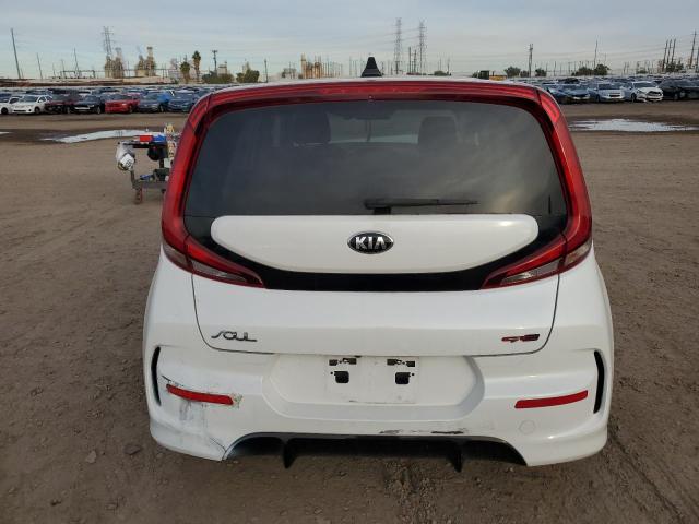 KNDJ63AU9L7074566 - 2020 KIA SOUL GT LINE WHITE photo 6