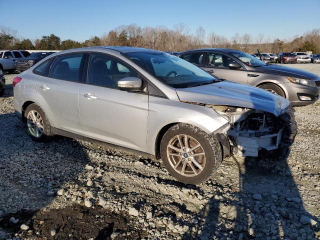 1FADP3F29FL243116 - 2015 FORD FOCUS SE SILVER photo 4