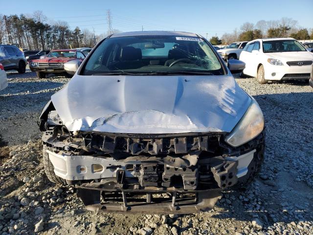 1FADP3F29FL243116 - 2015 FORD FOCUS SE SILVER photo 5