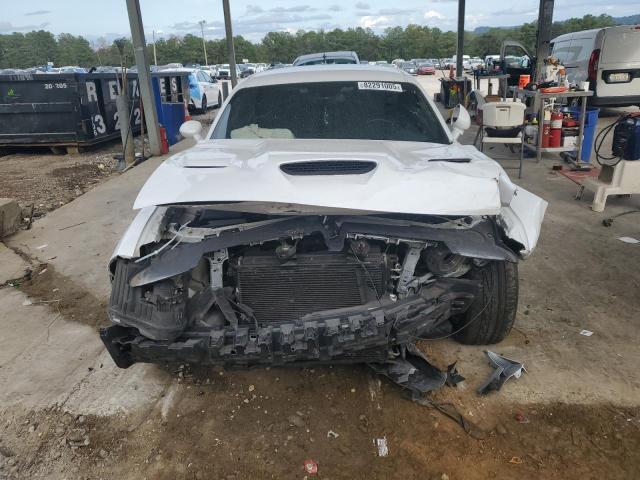 2C3CDZFJ0KH618489 - 2019 DODGE CHALLENGER R/T SCAT PACK WHITE photo 5