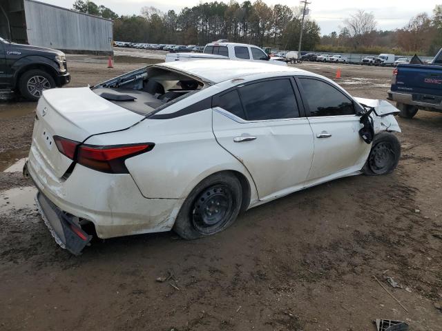 1N4BL4BV6NN329821 - 2022 NISSAN ALTIMA S WHITE photo 3