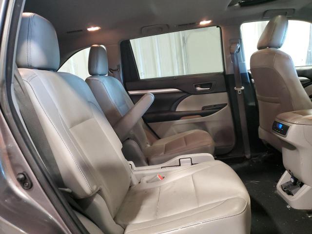 5TDKKRFH2GS500835 - 2016 TOYOTA HIGHLANDER XLE GRAY photo 11