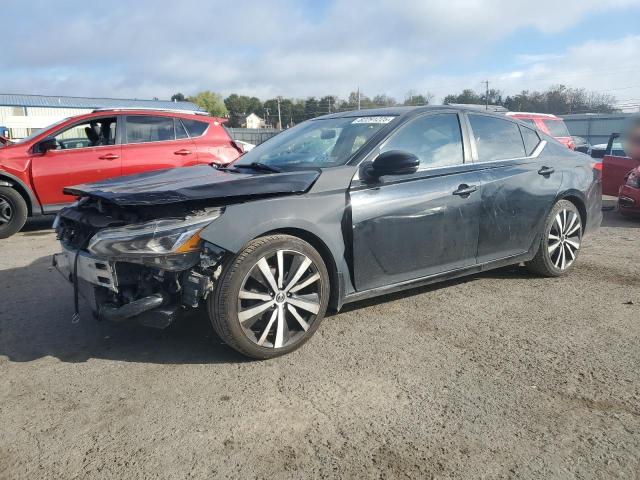 2019 NISSAN ALTIMA SR, 