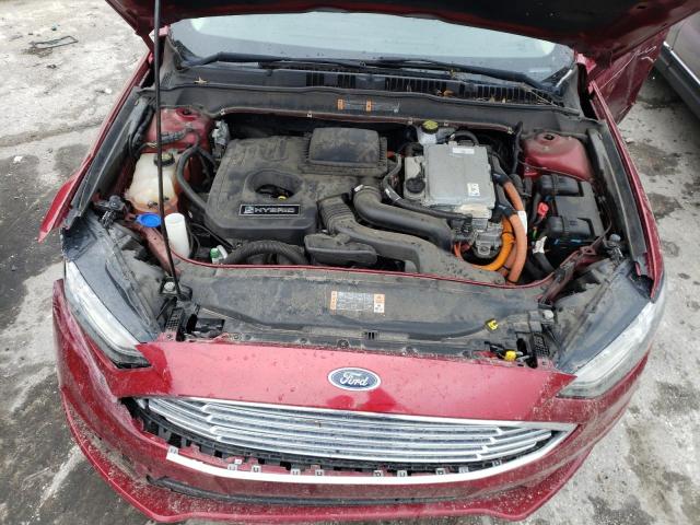 3FA6P0LU5JR152495 - 2018 FORD FUSION SE HYBRID RED photo 11