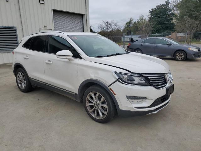 5LMCJ2D95HUL49392 - 2017 LINCOLN MKC SELECT Սպիտակ լուսանկար 4