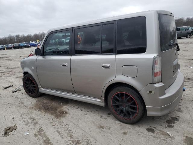 JTLKT324550193064 - 2005 TOYOTA SCION XB SILVER photo 2