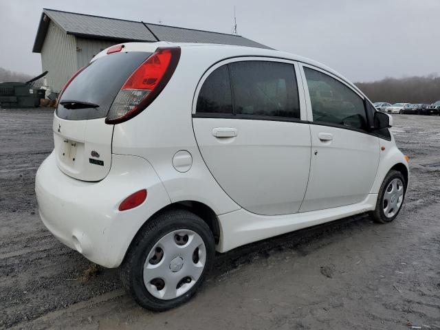 JA3215H15CU025018 - 2012 MITSUBISHI I MIEV ES WHITE photo 3