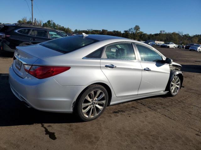 5NPEC4AC5CH328230 - 2012 HYUNDAI SONATA SE 银色 照片 3