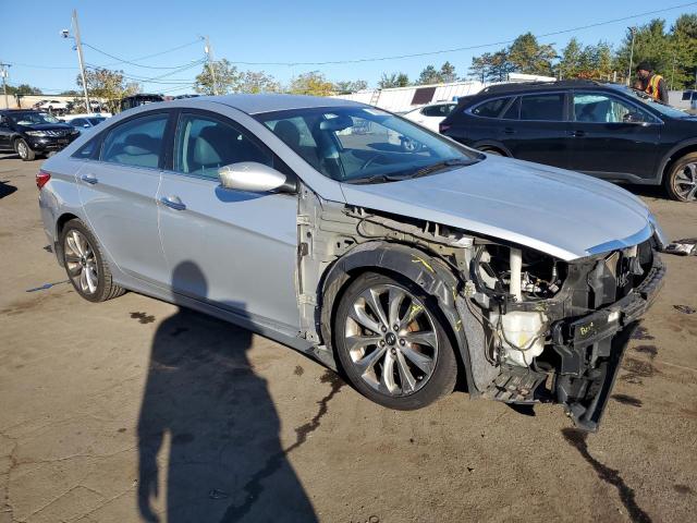 5NPEC4AC5CH328230 - 2012 HYUNDAI SONATA SE 银色 照片 4